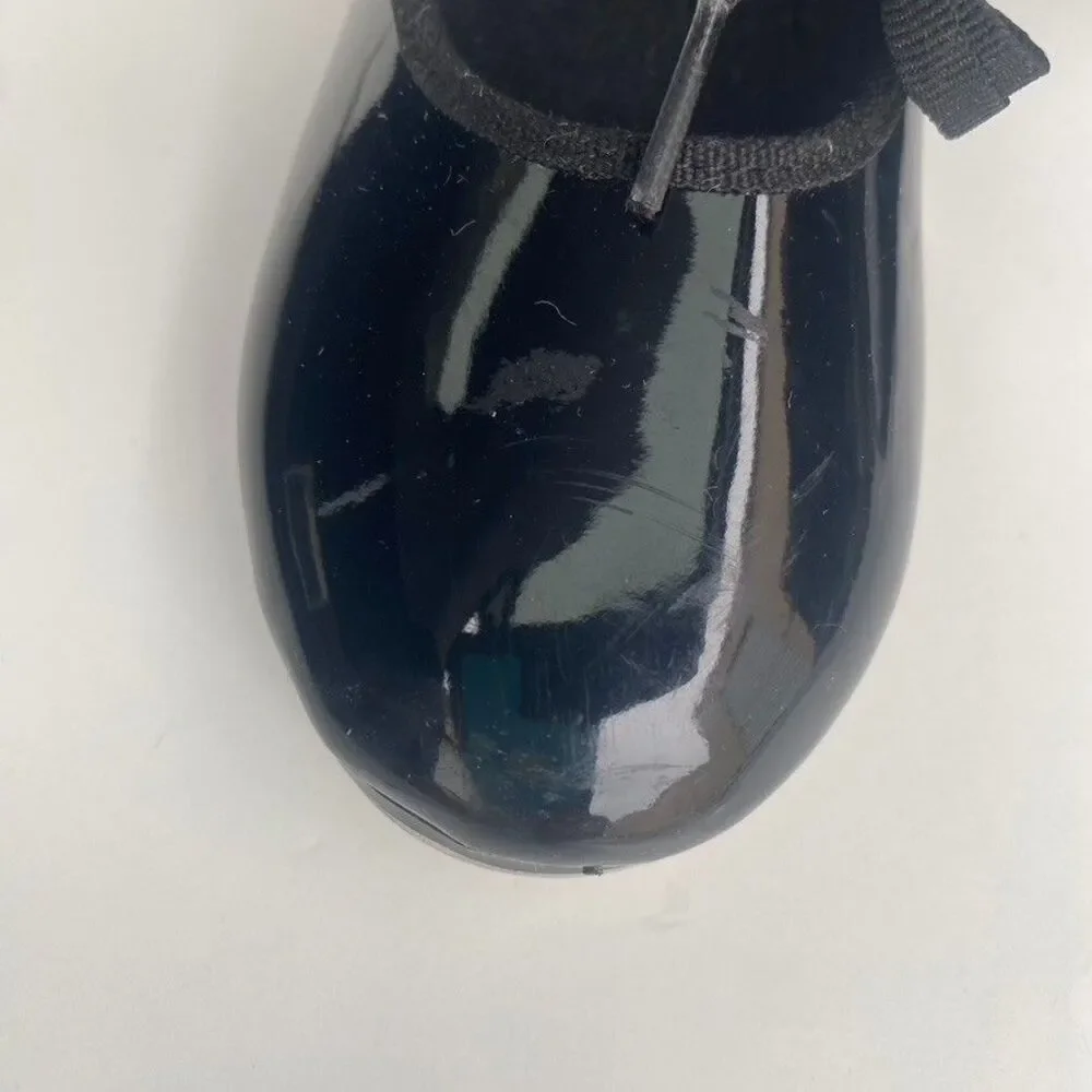 Danskin Freestyle Black Patent Tap Shoes Strap and Bow Tie Close Size 10 Toddler